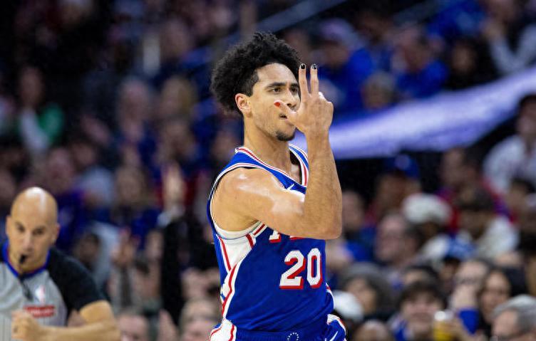 官方网站im电竞-从冠军中锋到流浪汉！仅一夜，7大交易官宣，诞生3大赢家3个输家